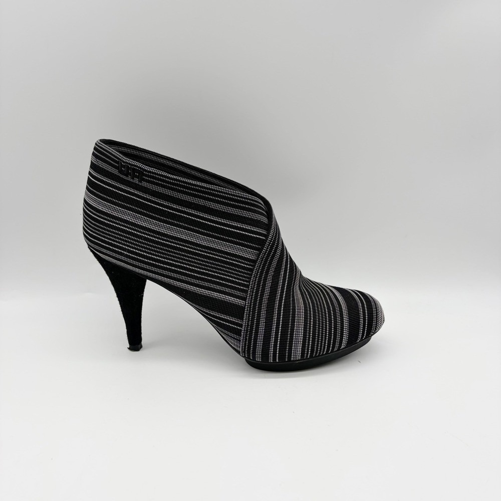 United Nude Booties Womens 40 Black Fold Hi Striped Elastic Architectural Heel - Picture 5 of 8